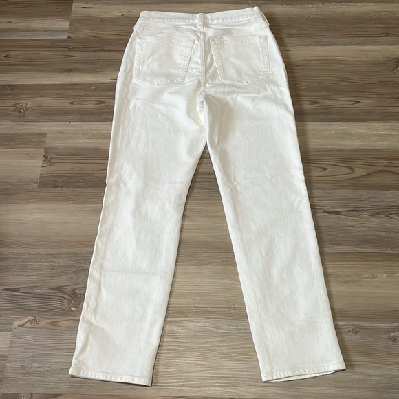 Universal Thread Mid-Rise 80's Slim Fit Jeans White Womens size 4R NWT - Picture 14 of 16